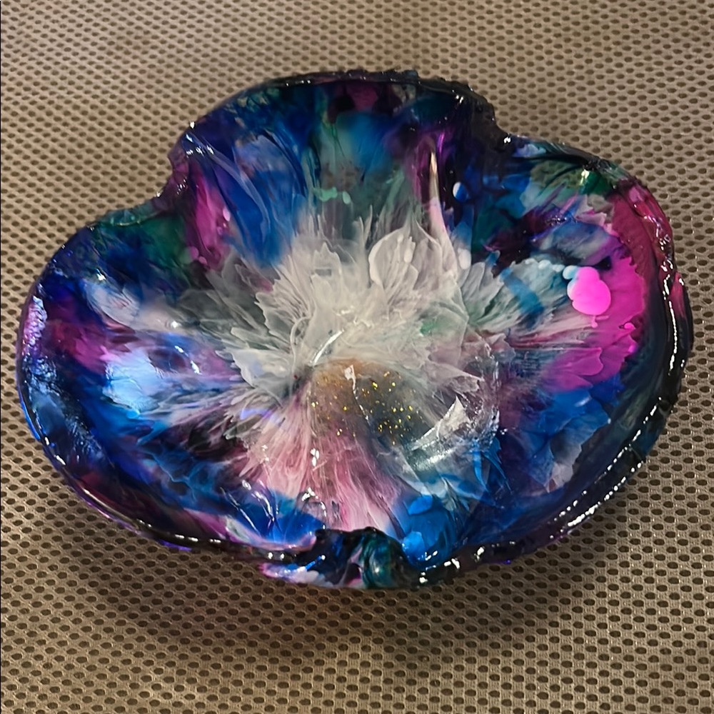 Abstract Multicolor Resin Bowl